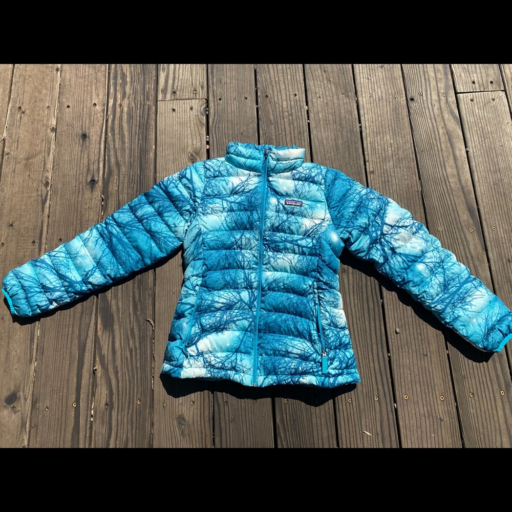 Girls Patagonia down jacket, XL (14)